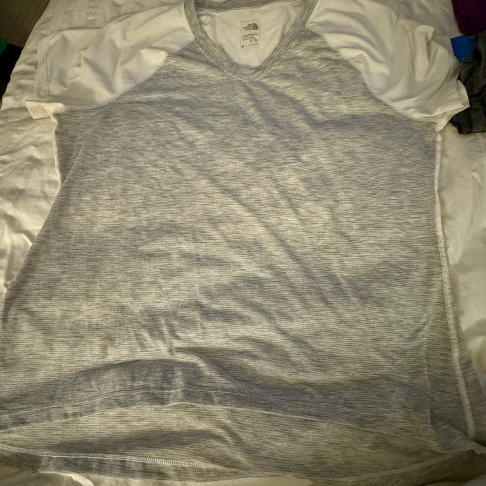 NWOT North Face flashdry woman’s T Shirt SUPER SOFT